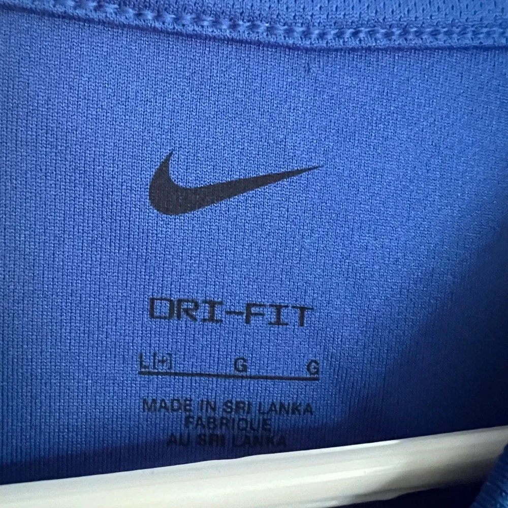 Nike Dri-FIT Kids Size Large Blue Short Sleeve Graphic Swoosh Athletic T-Shirt
